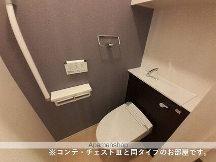 ラクーン守山[1LDK/41.88m2]のトイレ