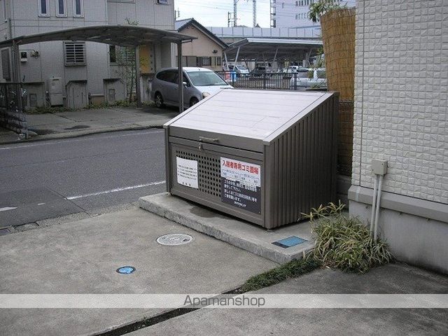 ONE’S HARBORの玄関写真