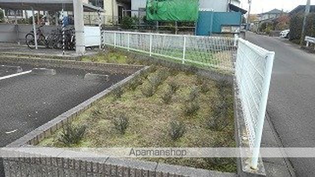 レオパレスフローラIIIの内装写真