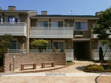 東京都立川市砂川町４丁目[2LDK/52m2]のエントランス