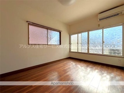 鷺宮３丁目アパート[1R/16.11m2]のリビング・居間
