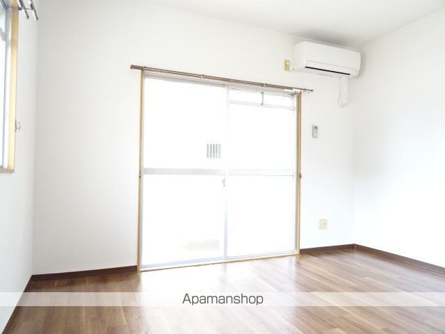 MAISON AMIの内装写真