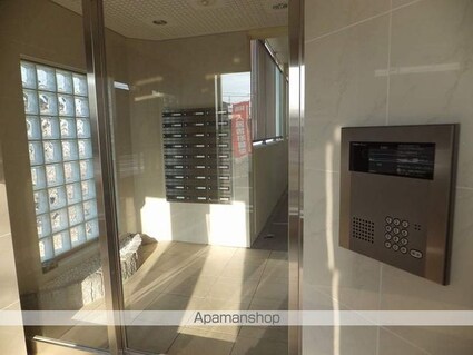 愛知県小牧市元町４丁目[1LDK/41.5m2]のエントランス1