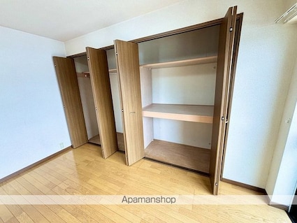 メゾン・ド・エース[2LDK/55.25m2]の収納