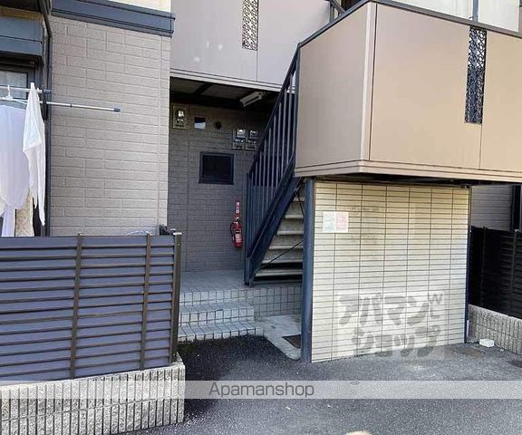 エクレール松尾の玄関写真
