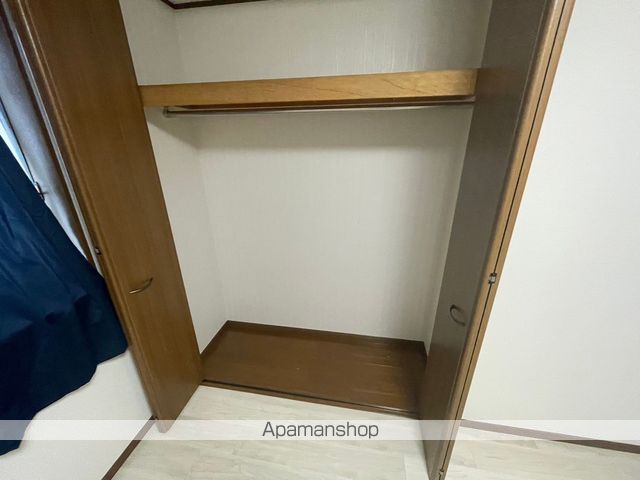 西真土貸家の内装写真