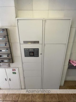 東京都中野区本町３丁目[1K/29.18m2]の共用部1