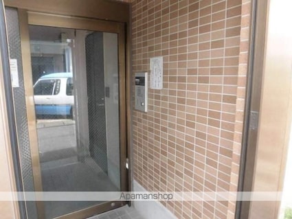 東京都中野区大和町２丁目[1K/18m2]のエントランス1