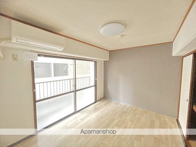 山﨑小町ビルの内装写真