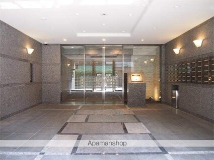 ルーブル高田馬場参番館[1K/25.5m2]のエントランス2
