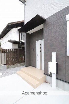 グランソフィア伊奈[3LDK/76.59m2]のエントランス