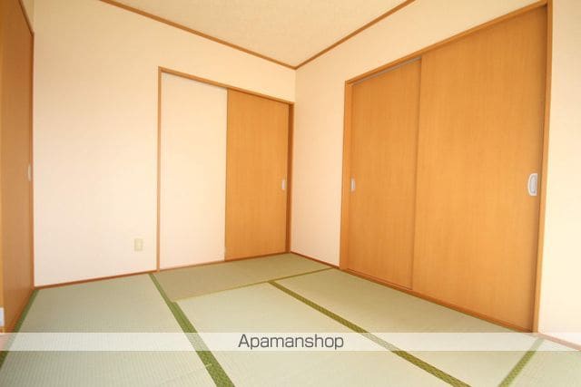 グリーンコーポ植木3号館A棟の内装写真