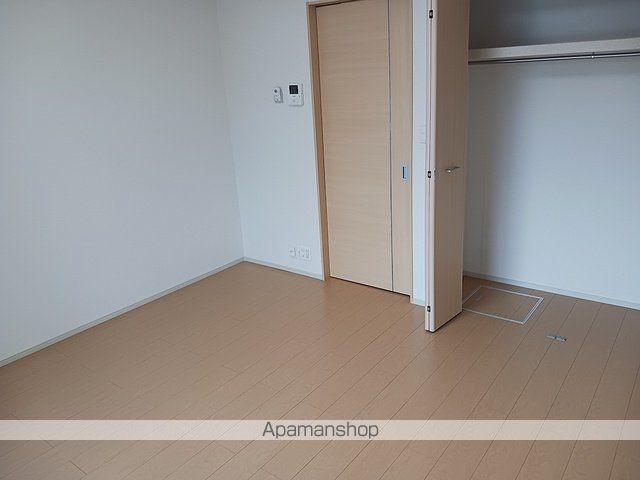 ジュラフ Bの内装写真