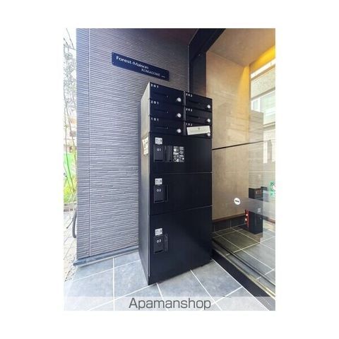 FORESTMAISONKOMAGOMENORTHの玄関写真