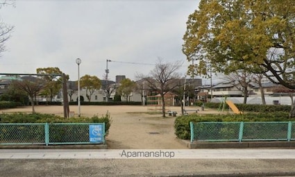 香川県高松市今里町１丁目[3LDK/74.56m2]の周辺5