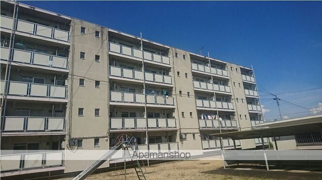 ビレッジハウス大桑原1号棟の外観写真
