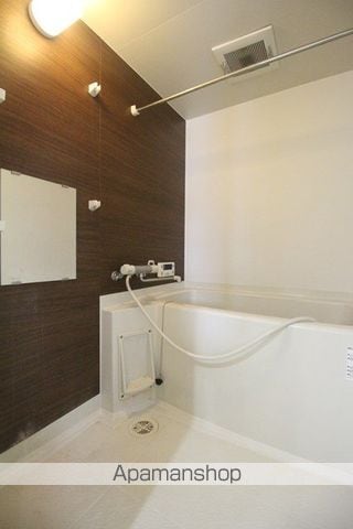 メニーズコート山鼻の内装写真