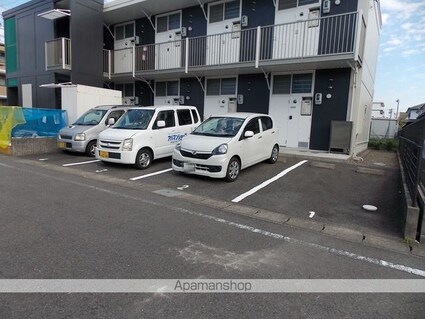 愛知県小牧市大字岩崎字東長田[1K/20.28m2]の駐車場