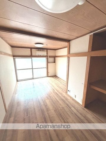 三共精器の内装写真