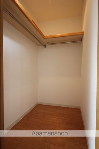 箕面ブジーノースB棟の内装写真