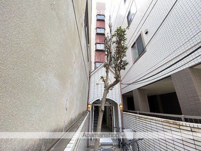谷九クローバーハイツの外観写真