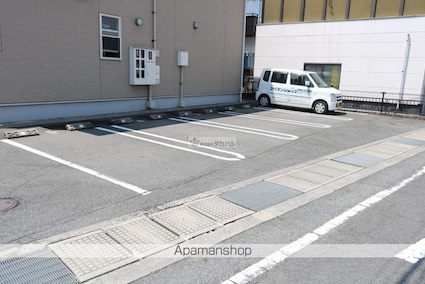 カーサドマーニＢ[2LDK/57.21m2]の駐車場