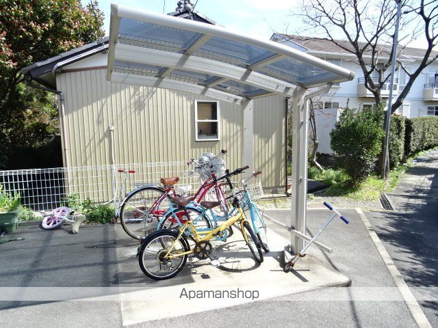 メゾネットハウス広沢の外観写真