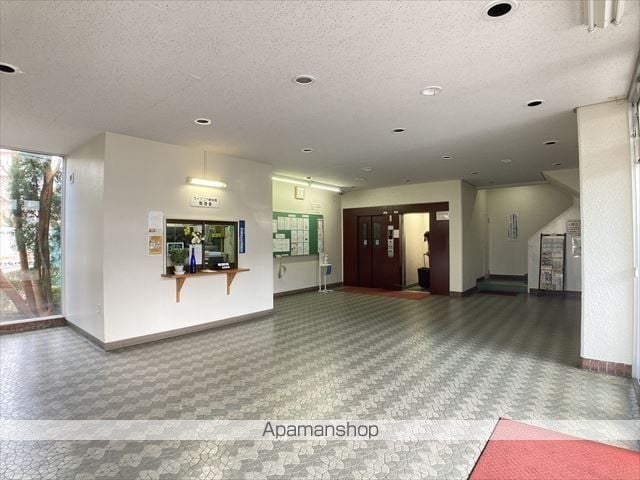 ライフコア東林間の玄関写真