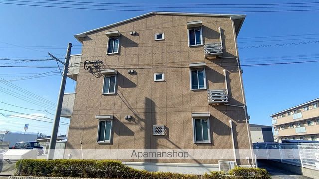 シャトルJUJUの外観写真