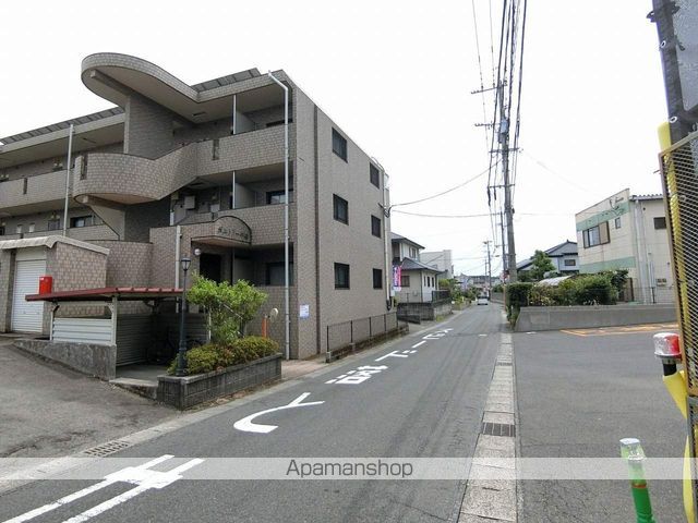 ポエトリー中村の外観写真