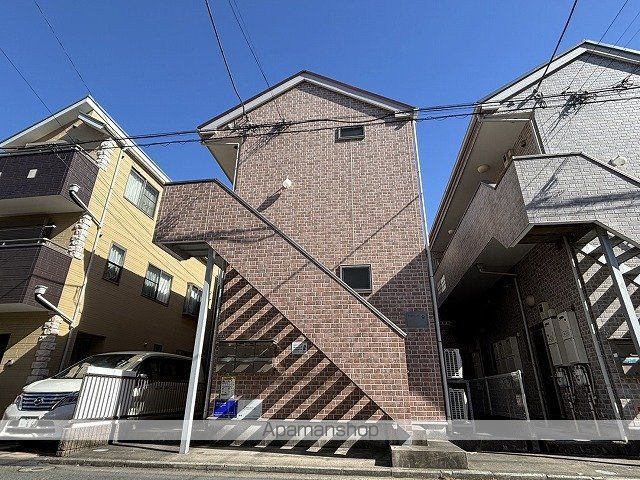 アンファンA棟の外観写真