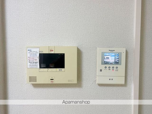 イソラ フェリジェIIの内装写真
