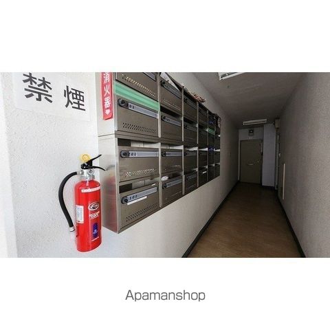 サニープレイス中の島の内装写真