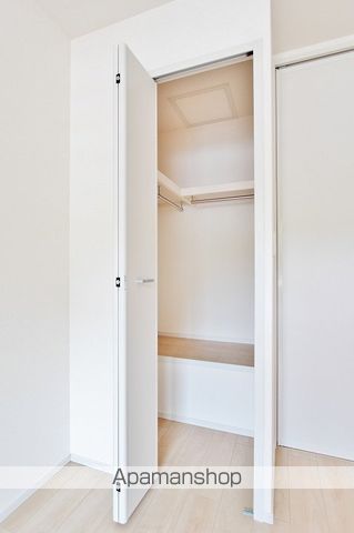 リンク Aの内装写真