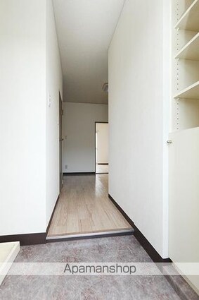 フォレスト１０[1DK/24.45m2]の玄関