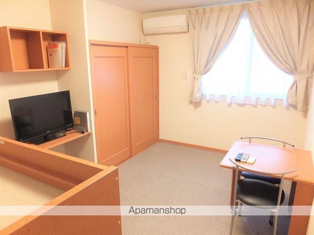 レオパレスウエストTOKUMAの内装写真