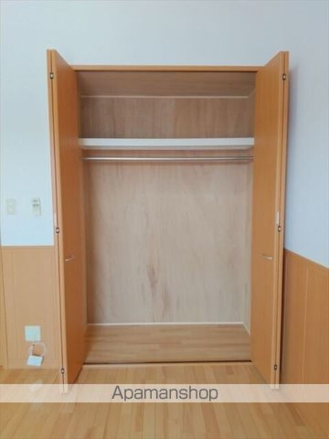ソルエール梅原[1K/27.6m2]の収納