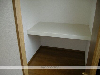 クレール南浅間[2K/47.02m2]の収納