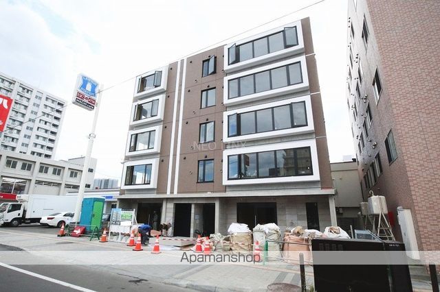 アルファスクエア南4西15の外観写真