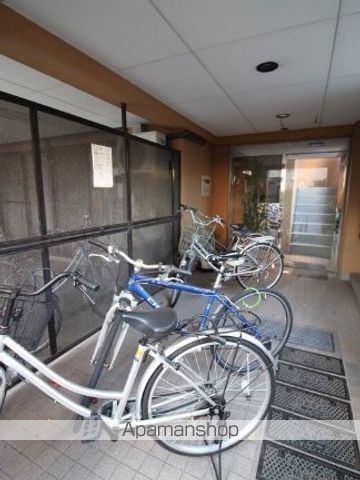 フレンズマンションの玄関写真