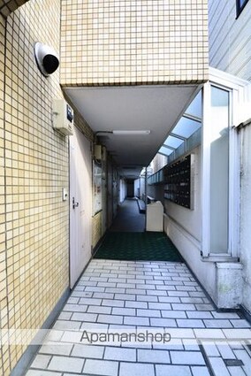 メゾン・ド・ポルシュ[1R/15.37m2]の共用部5