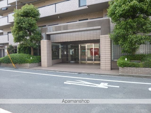 サーパス東島田の玄関写真