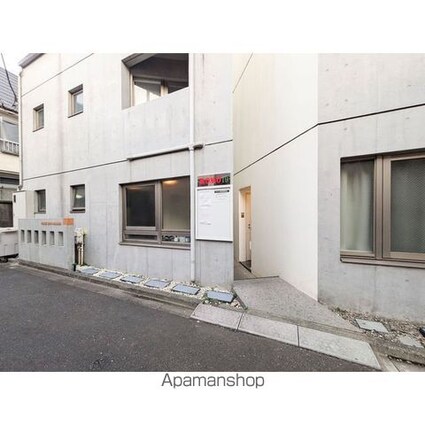 メイプル新中野[1R/36.72m2]の外観2
