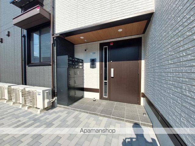 DーROOM七曲Iの玄関写真