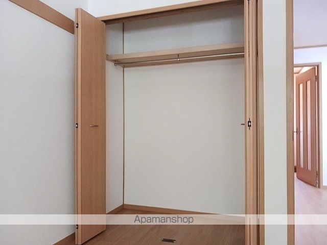 イーズフォレストIIの内装写真