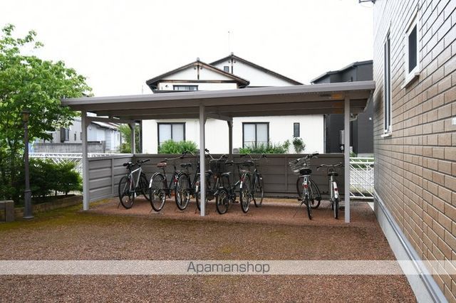 アグリーブル Bの内装写真