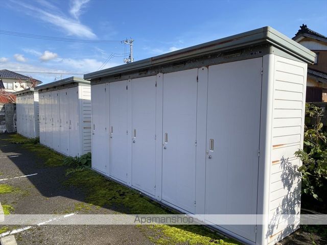 apartment 山形県鶴岡市新海町12-15
地図を見る