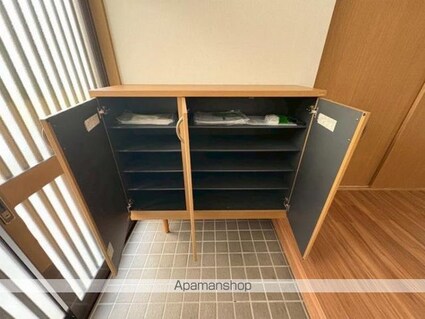 渋谷区本町５丁目戸建[5LDK/120.02m2]の内装1