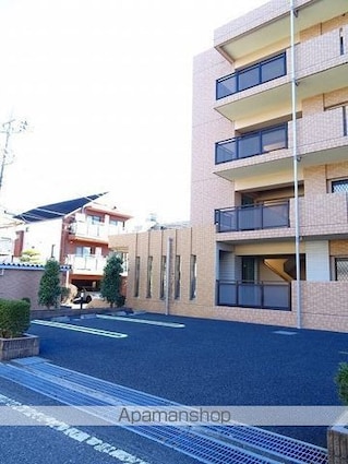 東京都羽村市緑ヶ丘５丁目[2LDK/56.57m2]の駐車場