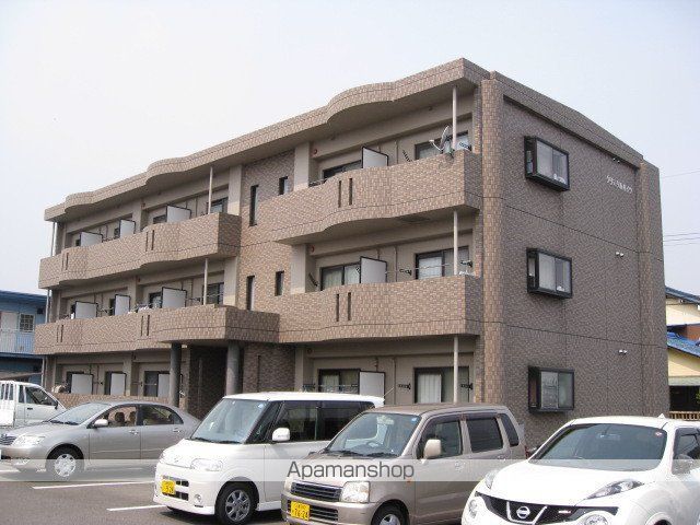 クリスタルハイツの玄関写真